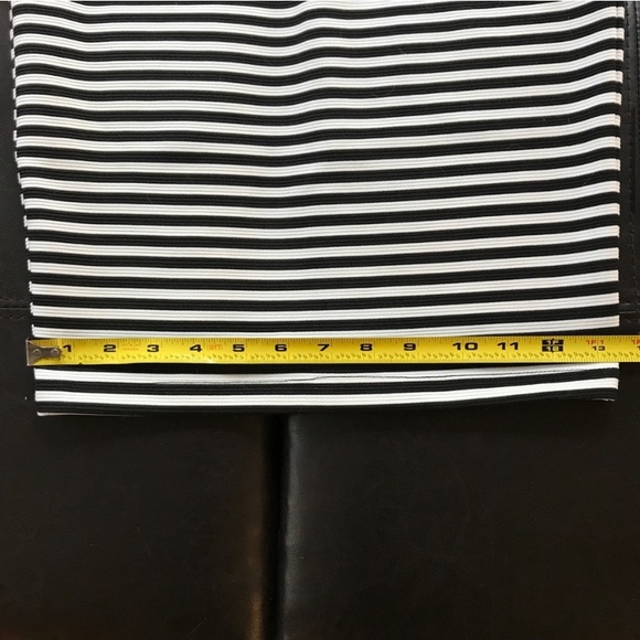 F21 Black and White Striped Pencil Skirt NWOT - Picture 7 of 7